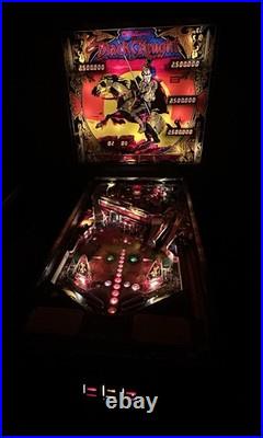 Williams 1981 Black Limited Edition Pinball Machine Amazing Condition Huo Williams 1981 Black Limited Edition Pinball Machine Amazing Condition Huo