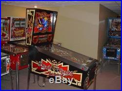 Williams BLACK KNIGHT 2000 Collector Classic Arcade Pinball Machine