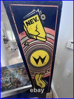 Williams Earthshaker Pinball Machine LEDs. Works Great Plays Great Home Usage