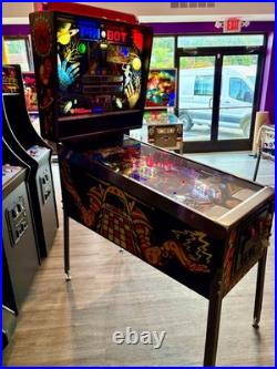 Williams Pinbot Pinball Machine
