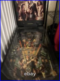 Zizzle Pirates of the Caribbean Dead Man's Chest Pinball Machine 2006