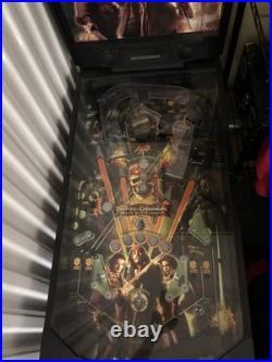 Zizzle Pirates of the Caribbean Dead Man's Chest Pinball Machine 2006